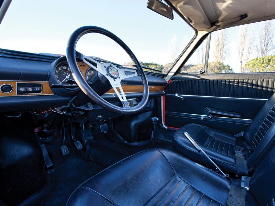 Интерьер Fiat Abarth O.T.R. 1000 Coupe 1965 года  (фото 9 из 9)